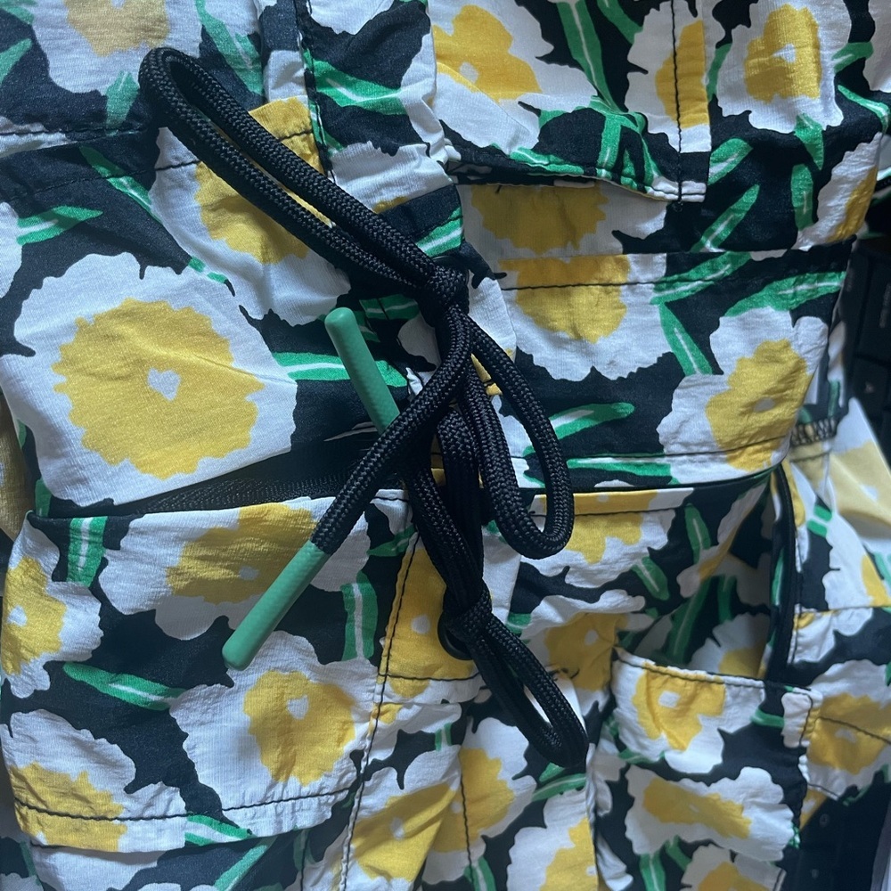Diane Von Furstenberg Poppy vest - Picture 7 of 9